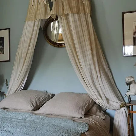 Alojamento de Acomodação e Pequeno-almoço Chambres D'hotes Le Clos Bourdet *